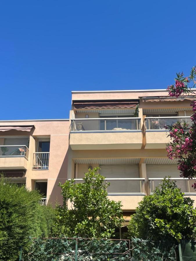 Appartement de charme à 2 min de la plage Vallauris Extérieur photo