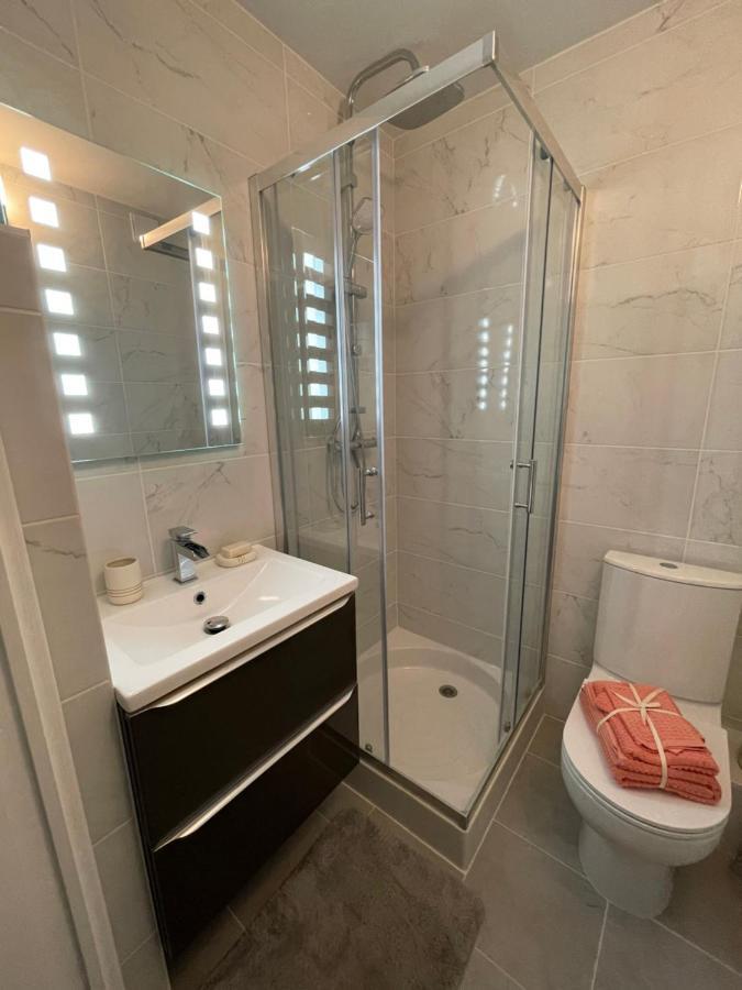 Appartement de charme à 2 min de la plage Vallauris Extérieur photo