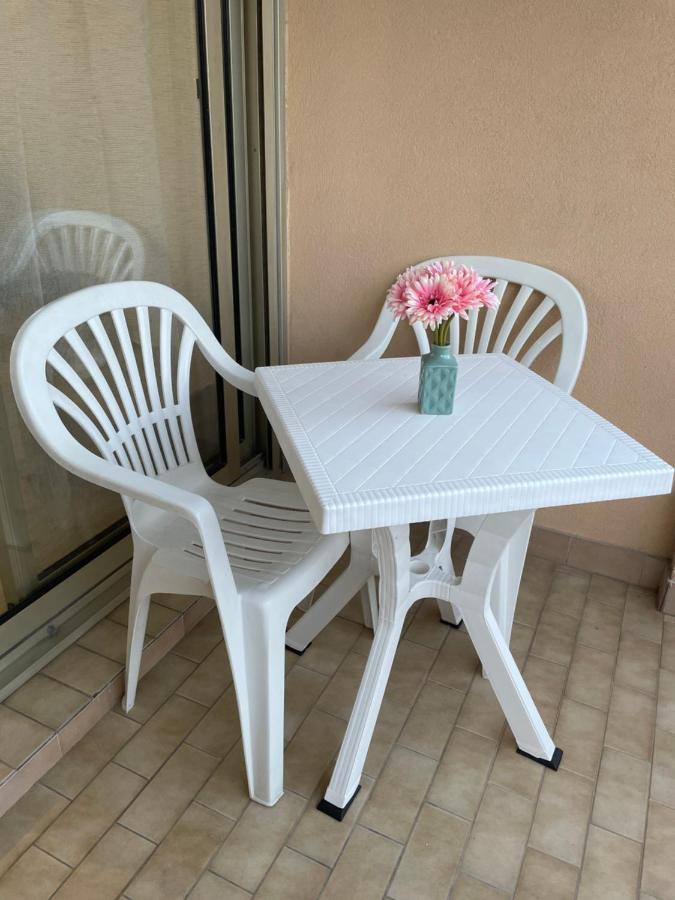 Appartement de charme à 2 min de la plage Vallauris Extérieur photo